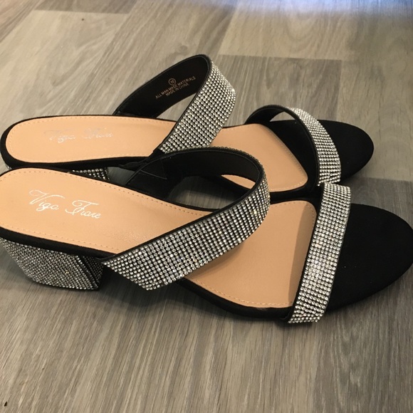Vigo Fiore Rhinestone Bling Sandals - Picture 3 of 9